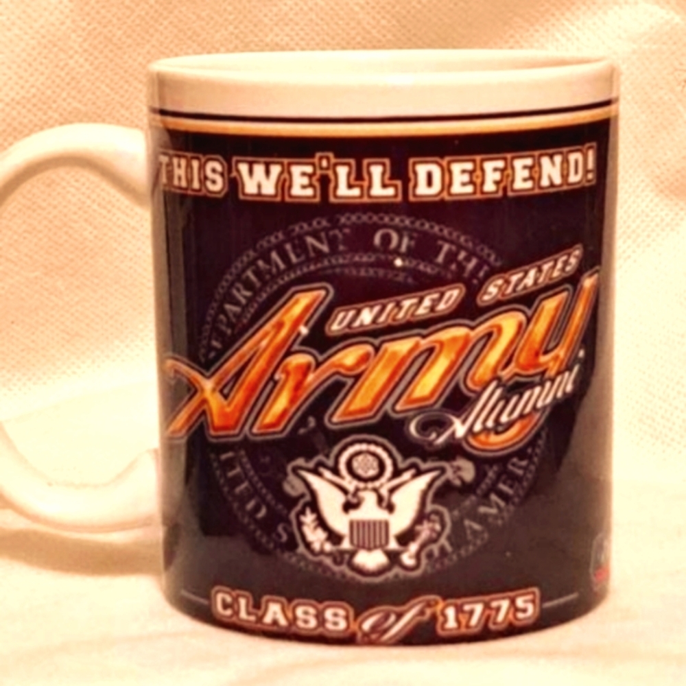 Vintage Authentic US ARMY MUG, ARMY ALUMNI